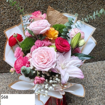 Mixed Roses With Lily & Fillers